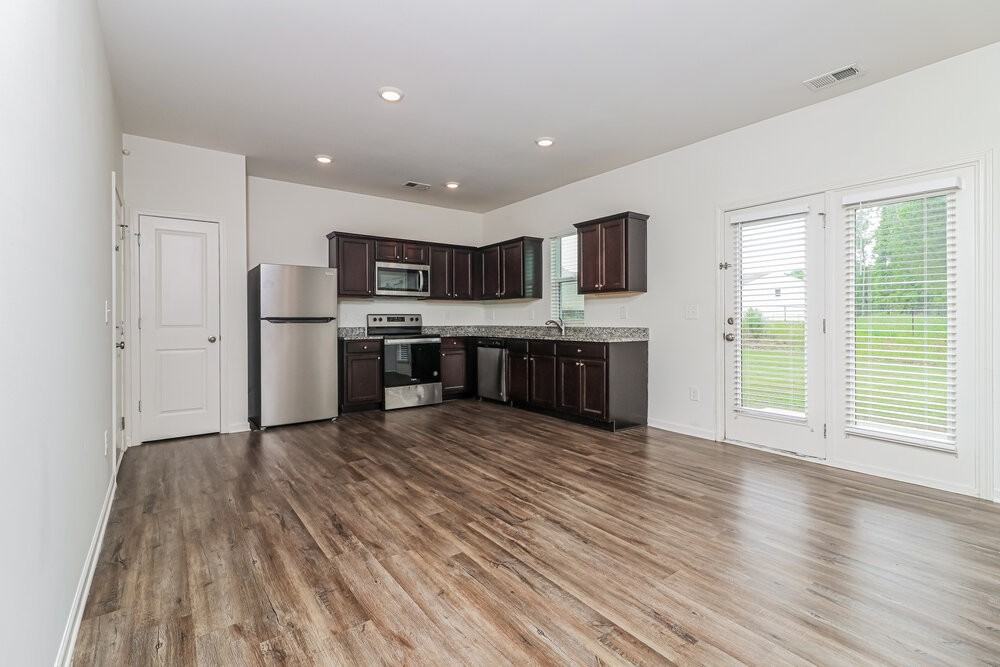 44 Meriwether Ln - Photo 7 of 17