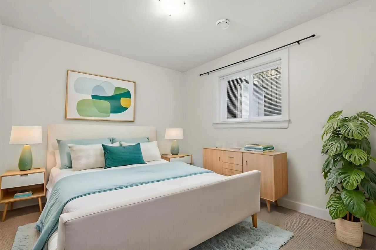 20347 98A Avenue - Photo 5 of 11
