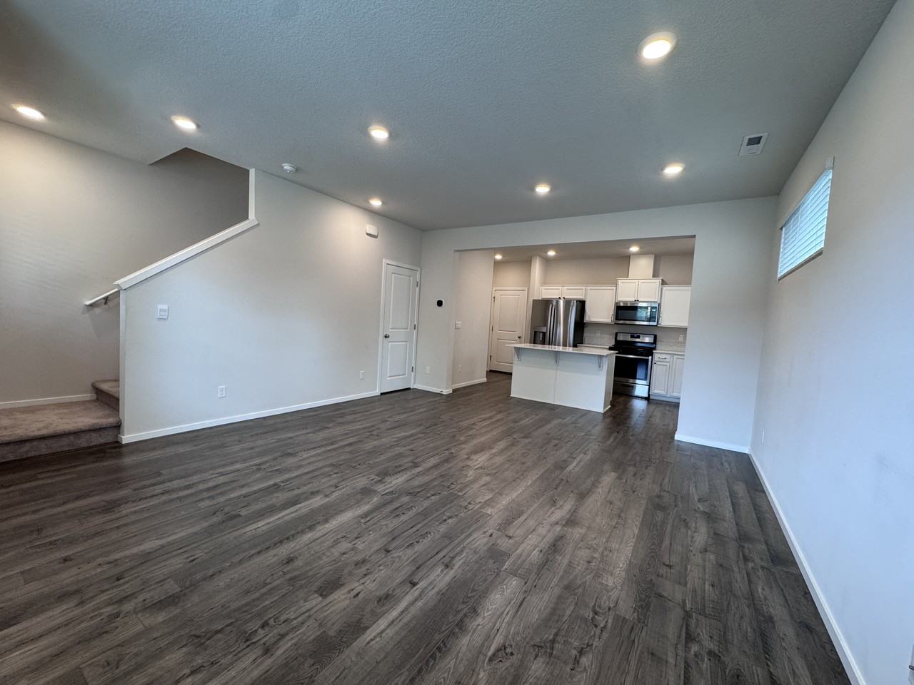 896 N 18th Ave #1 - Photo 3 of 27