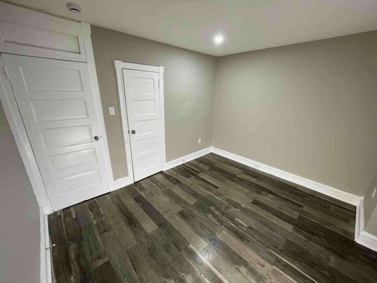 223 Raymond St #2 - Photo 7 of 12