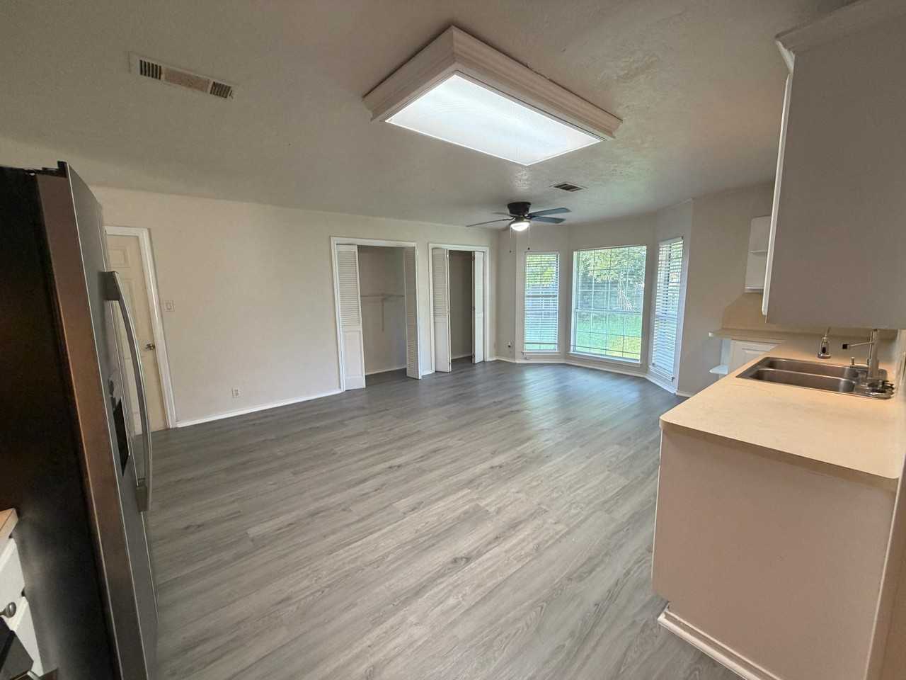 5048 Kent Ave #1 - Photo 6 of 26
