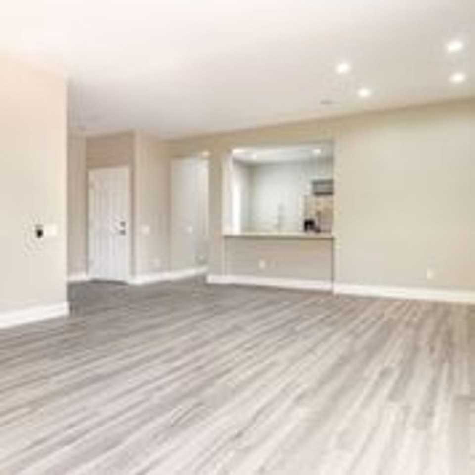 7020 Dipper Ave - Photo 3 of 27
