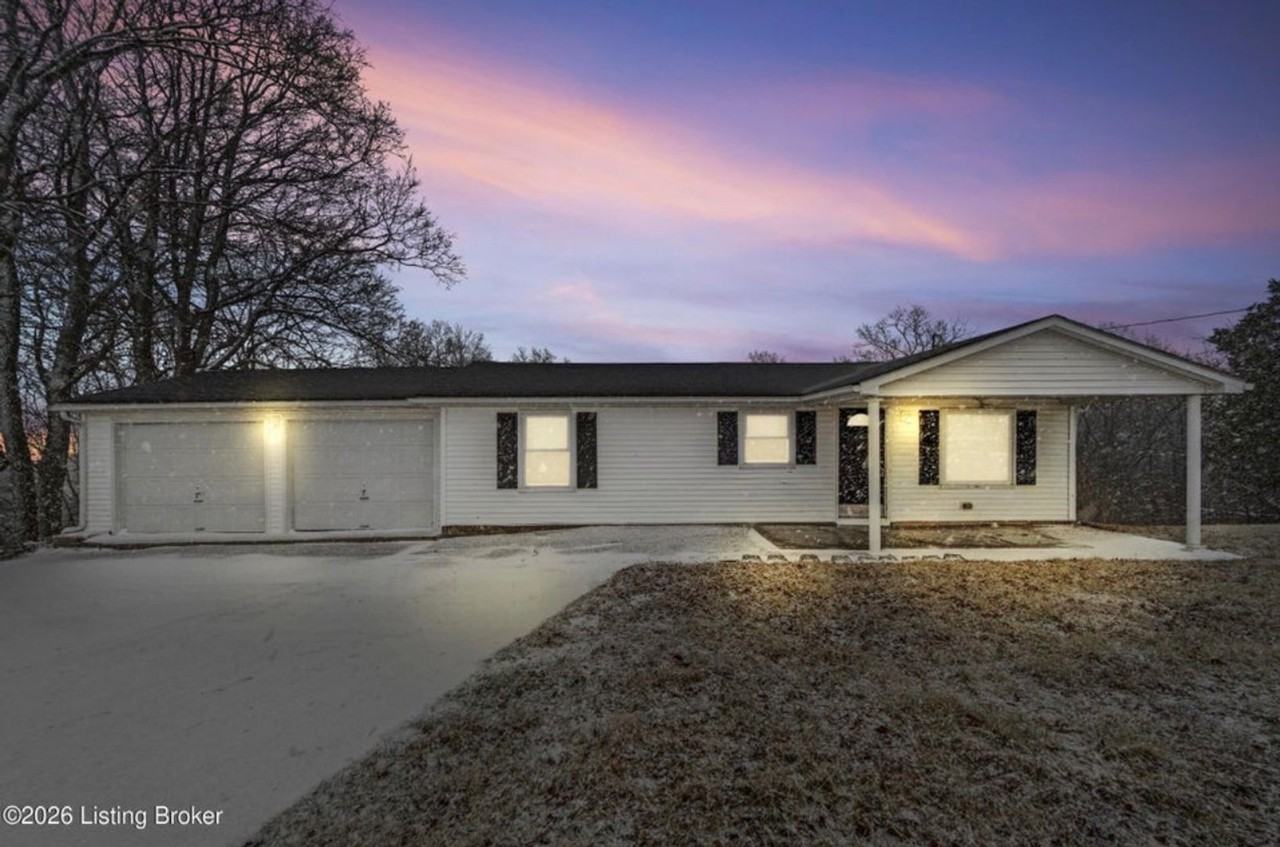 2274 Hempridge Rd - Photo 4 of 28