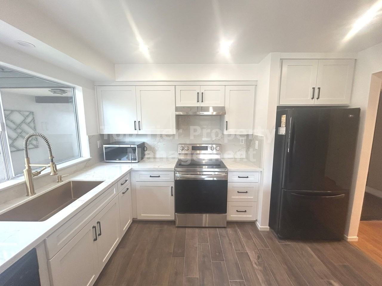 2533 Navarra Dr #2A - Photo 5 of 28