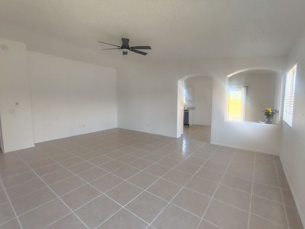 3530 W Ethan Crossing Ln - Photo 2 of 18
