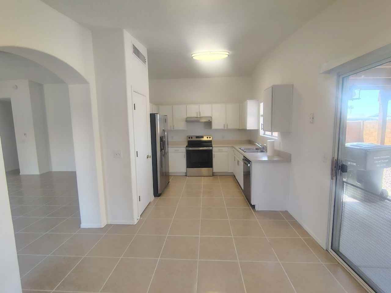 3530 W Ethan Crossing Ln - Photo 5 of 18