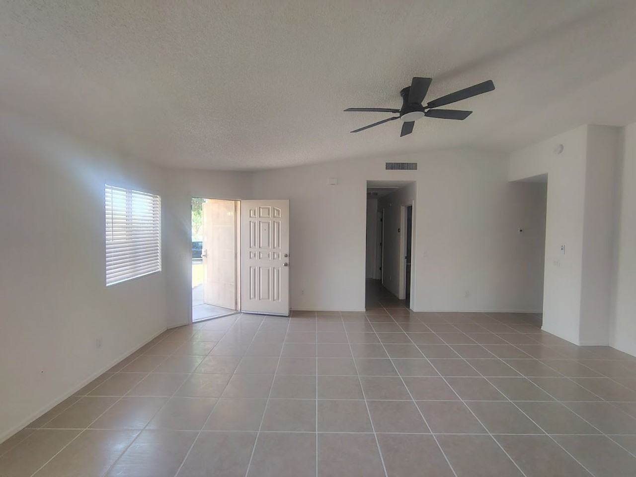 3530 W Ethan Crossing Ln - Photo 6 of 18
