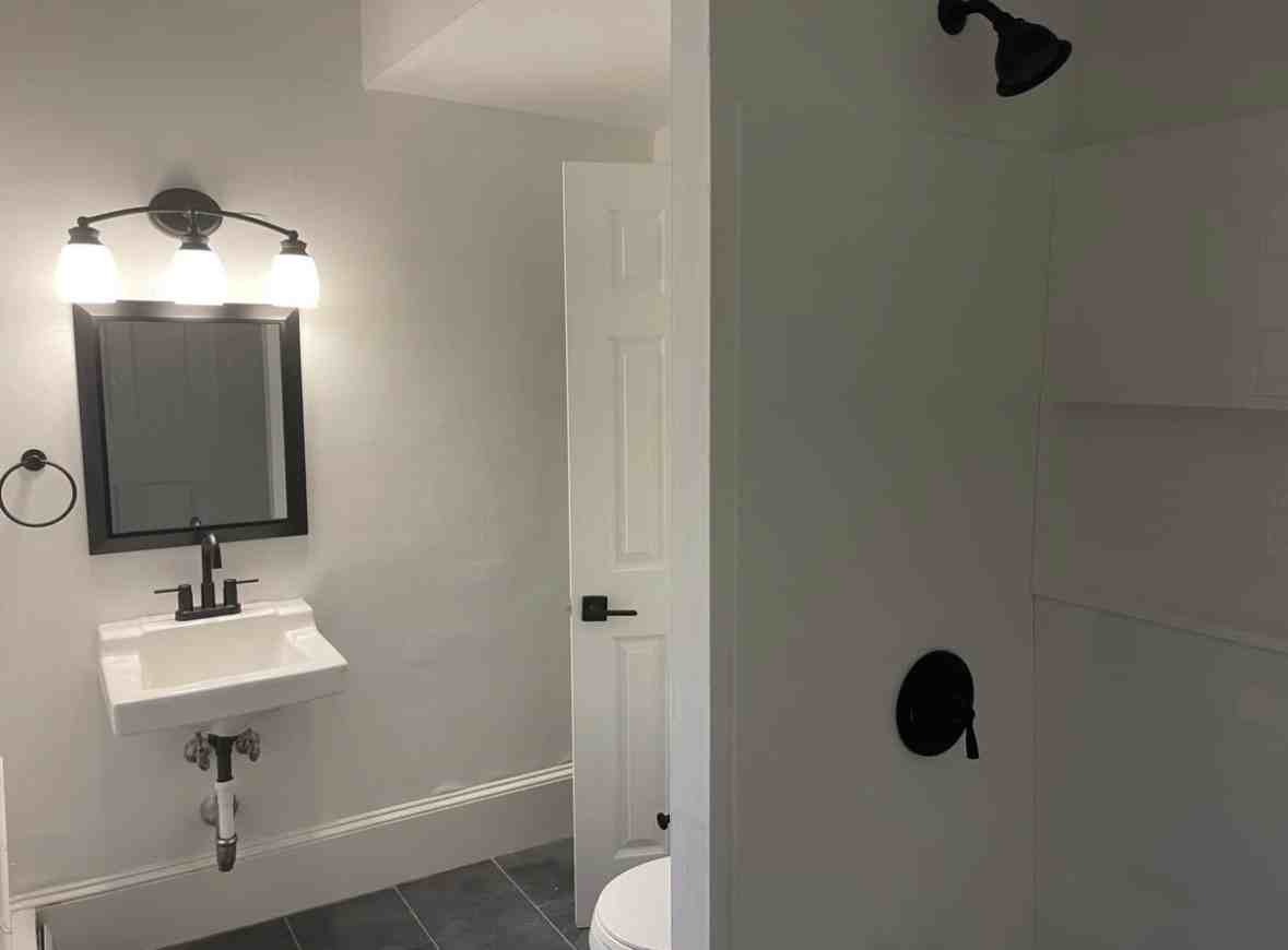 17 7th St #5 - Photo 4 of 4
