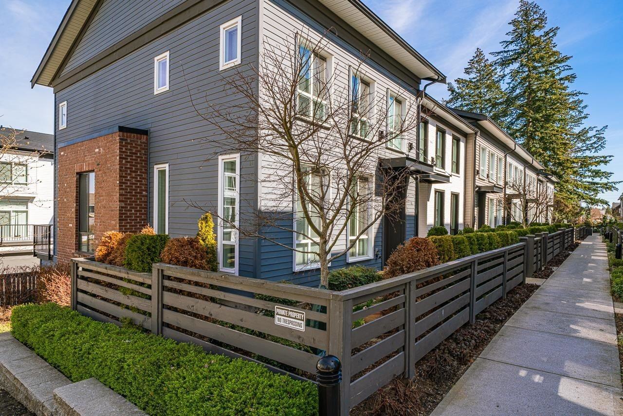 15898 27 Avenue #49 - Photo 4 of 26