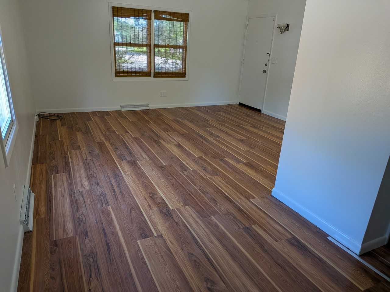 1038 West Maple Avenue South - Photo 6 of 11