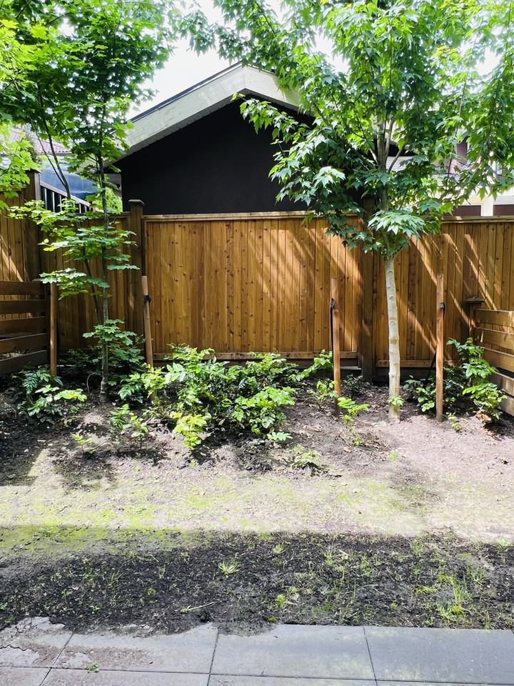 10527 155 Street #22 - Photo 5 of 41