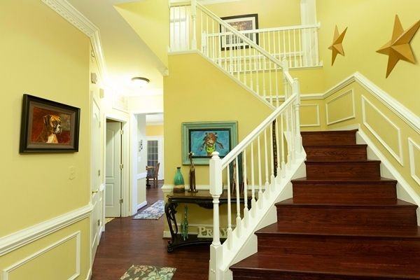 46 Monument Dr - Photo 2 of 27