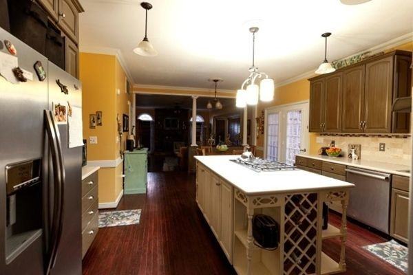 46 Monument Dr - Photo 3 of 27
