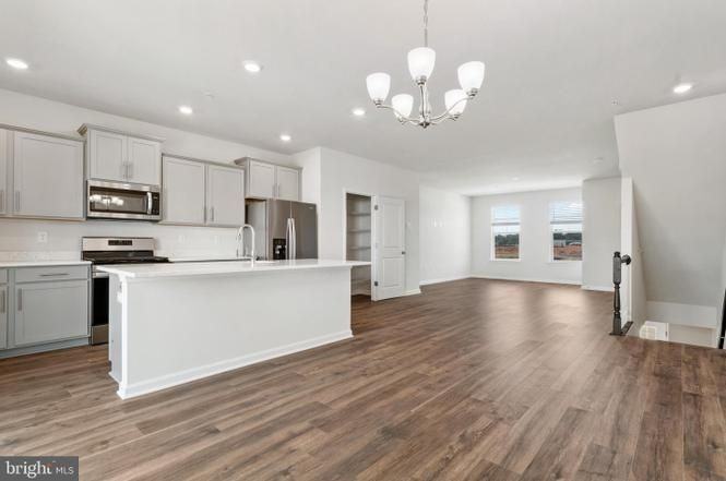 7446 Fern Gully Way - Photo 2 of 33