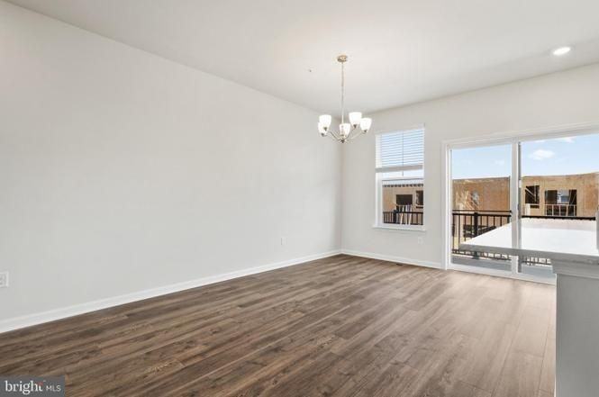 7446 Fern Gully Way - Photo 4 of 33
