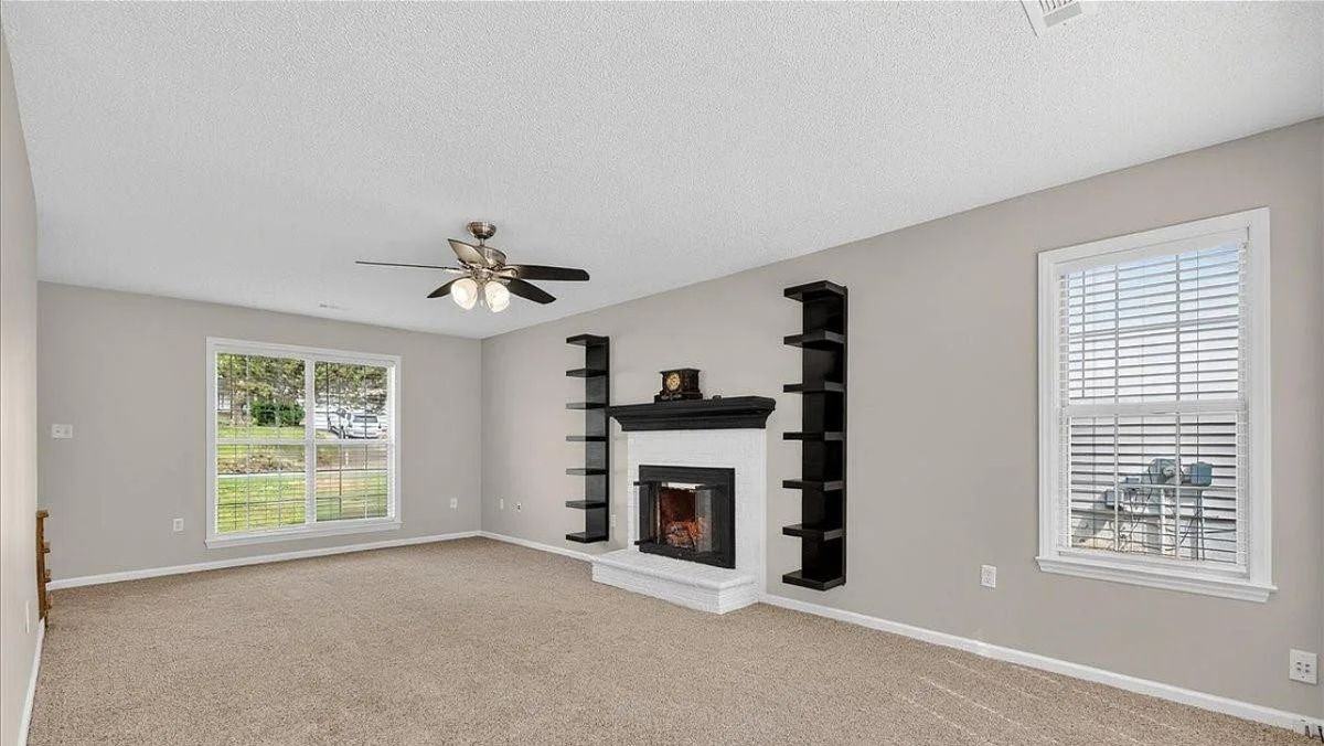 372 Reed Creek Rd - Photo 3 of 10