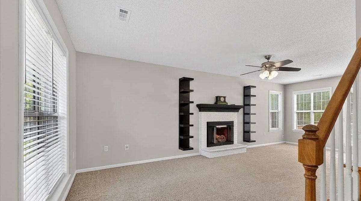 372 Reed Creek Rd - Photo 4 of 10