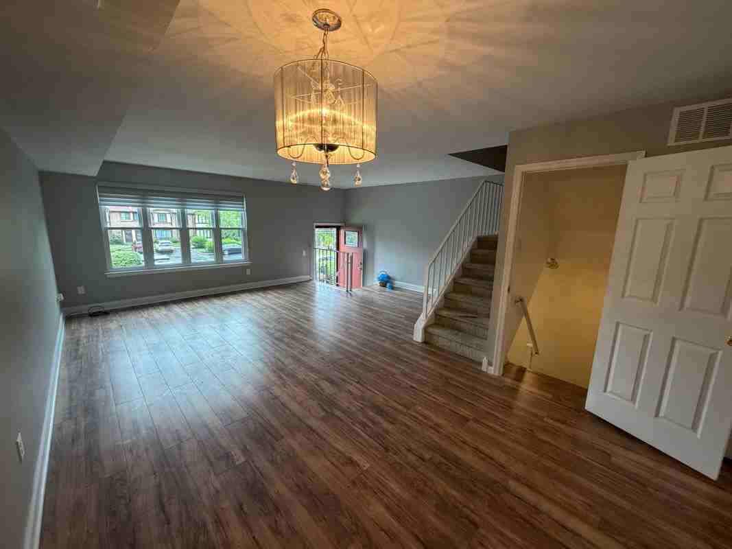 3217 Stockton Pl - Photo 2 of 14