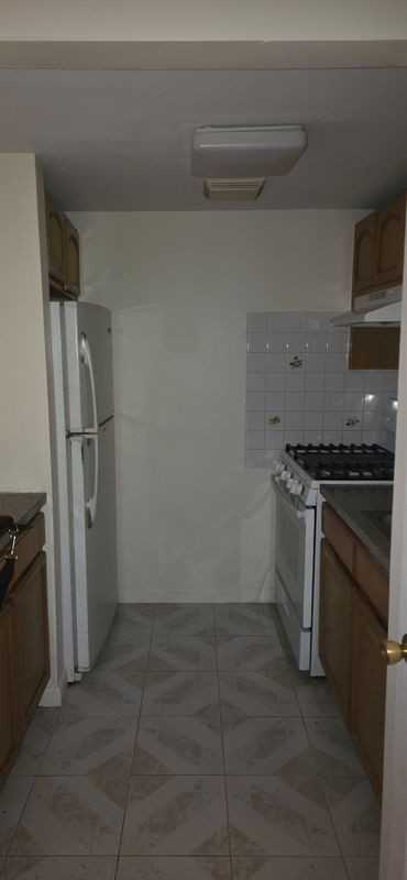 51 Sutter Ave ##2 - Photo 5 of 12