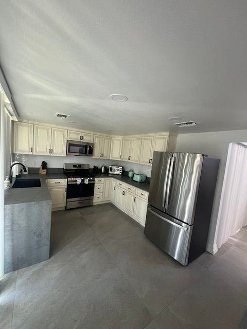 68 El Toro Dr - Photo 2 of 24