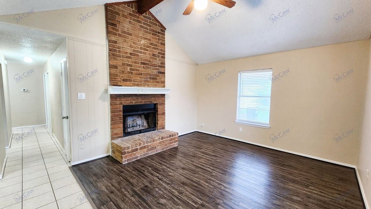 7761 Sable Ln - Photo 2 of 16
