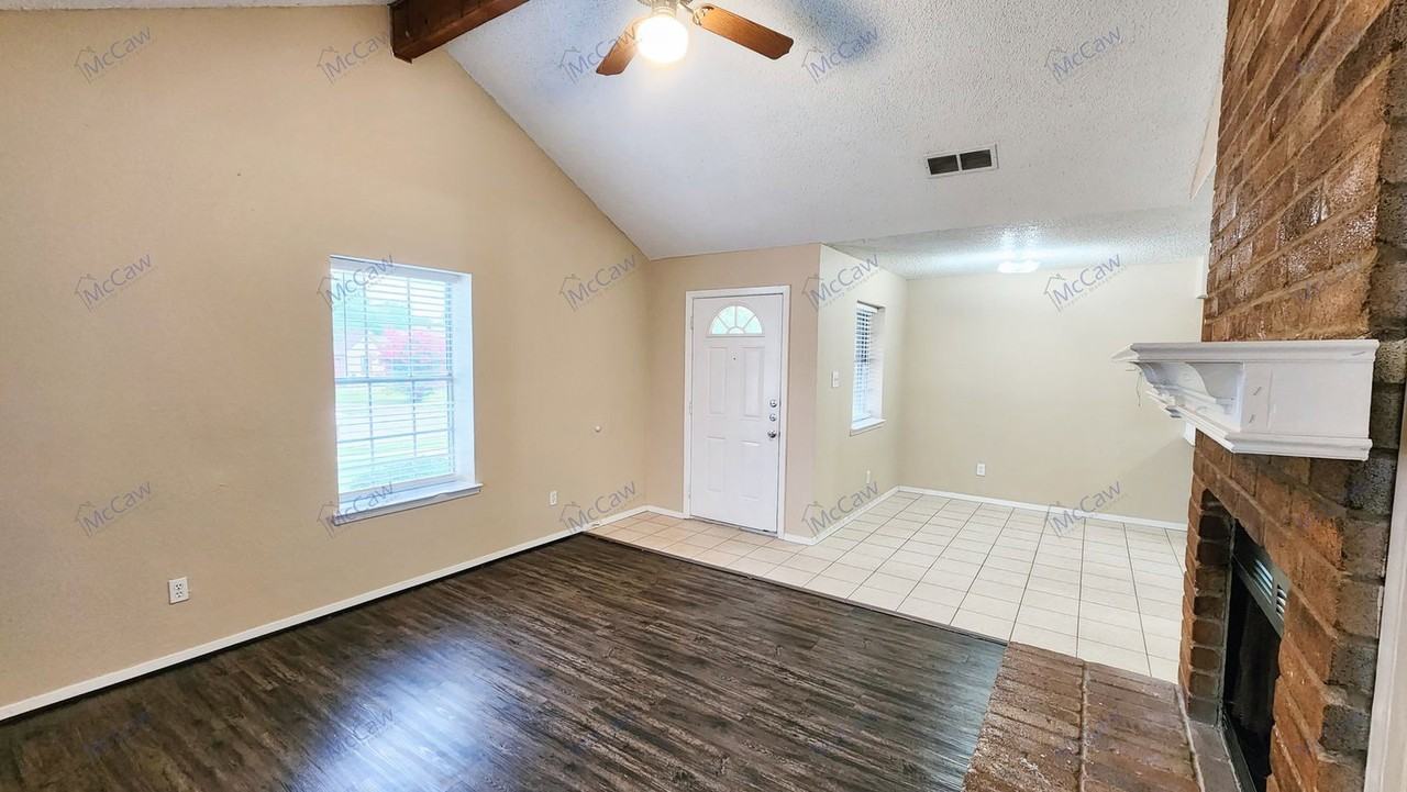 7761 Sable Ln - Photo 4 of 16