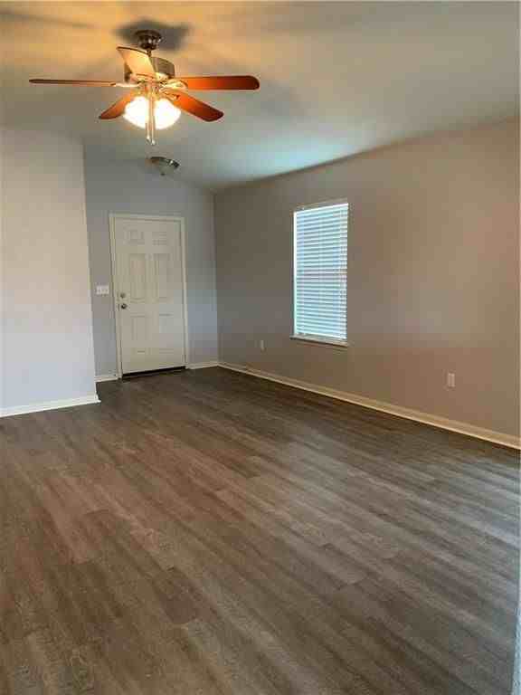 351 Musgrav - Photo 5 of 24