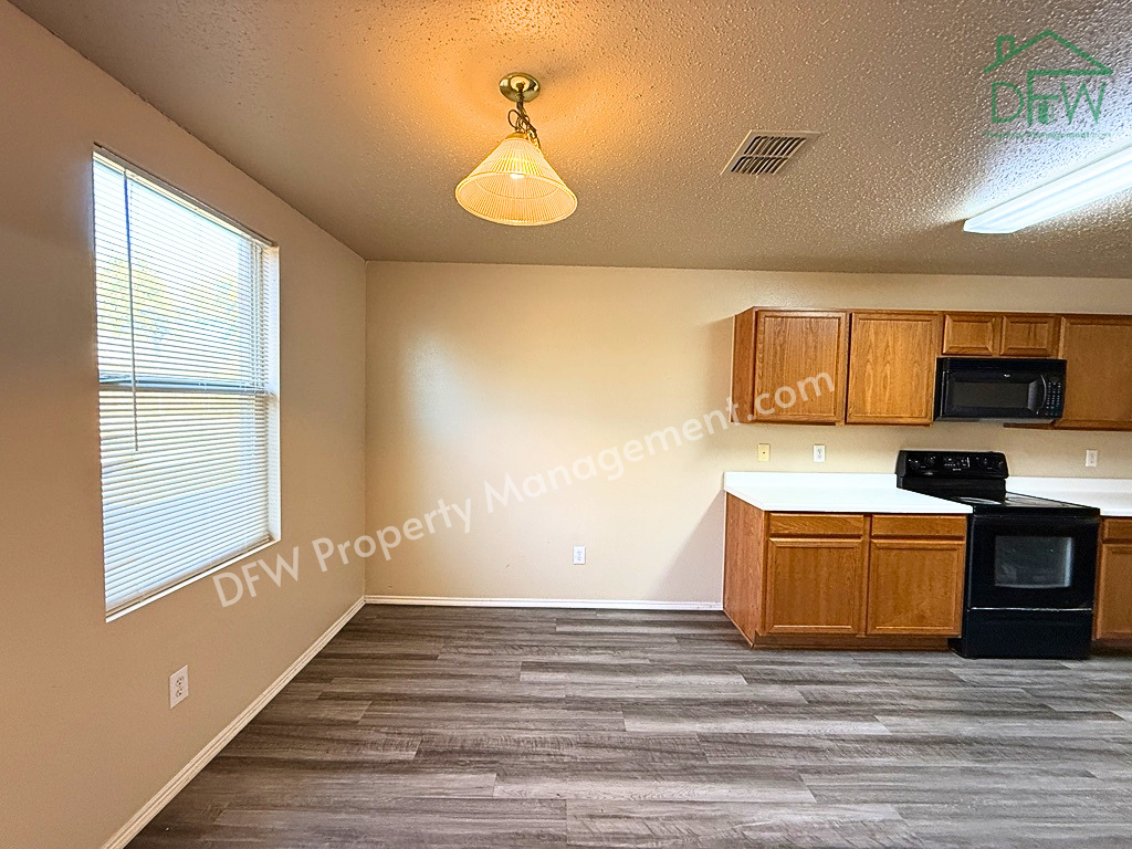 3625 Clydesdale Dr - Photo 5 of 23