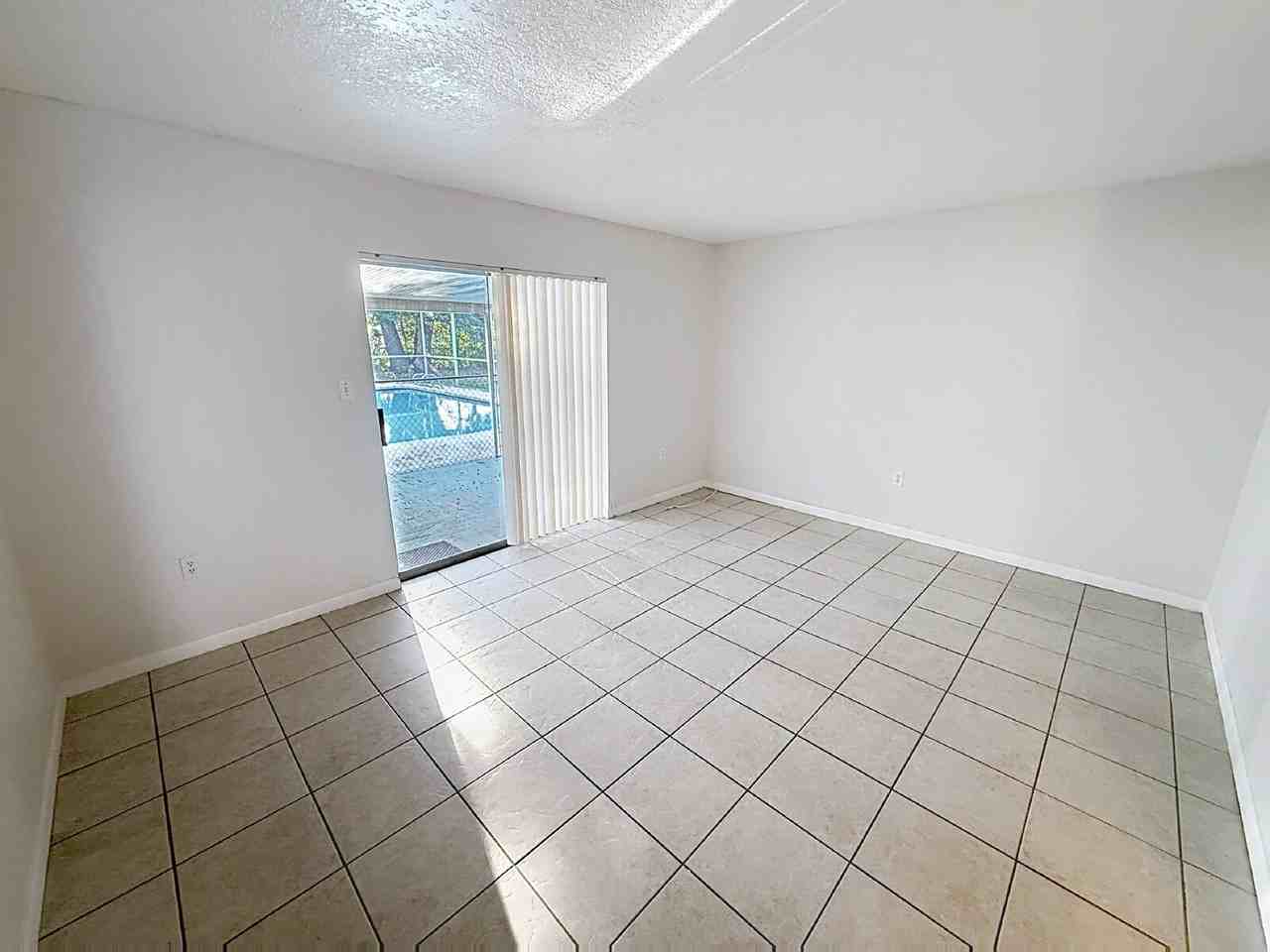 506 Tennessee Ave - Photo 4 of 9