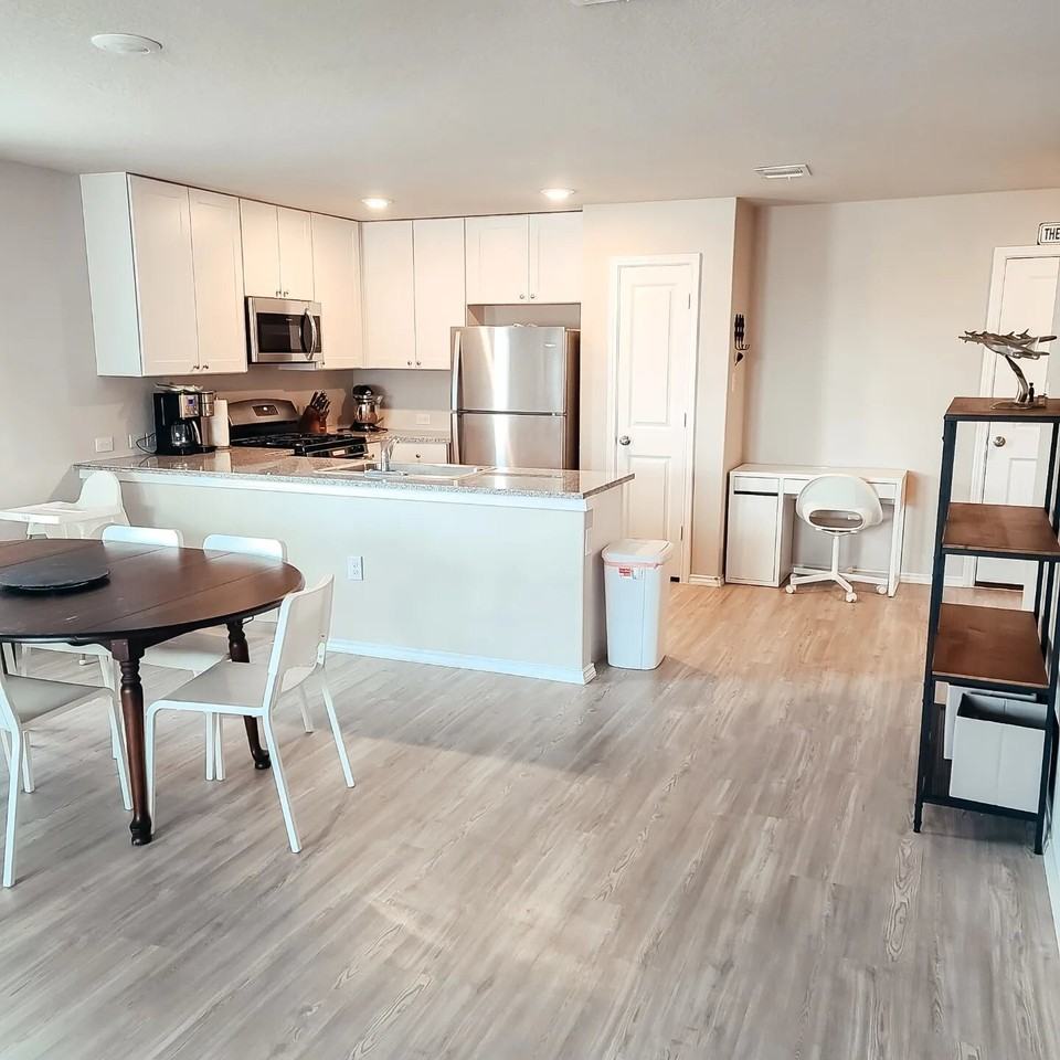 12727 Mirecourt Way - Photo 2 of 10