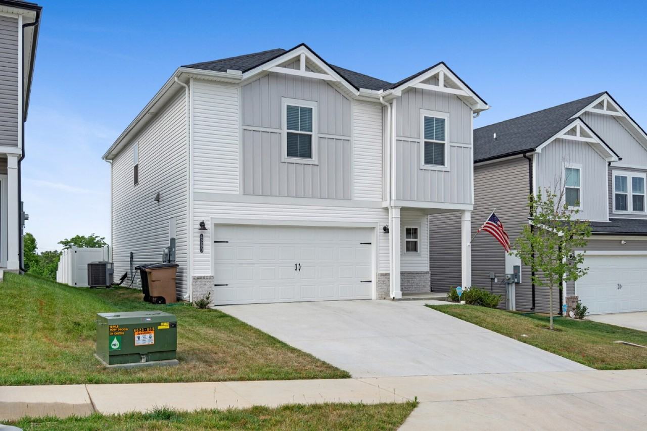 4260 Skyridge Dr - Photo 3 of 41