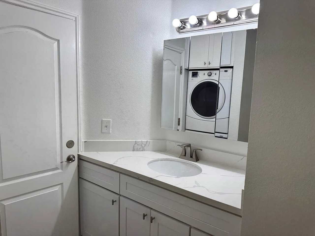 1068 Calle Del Cerro - Photo 4 of 10