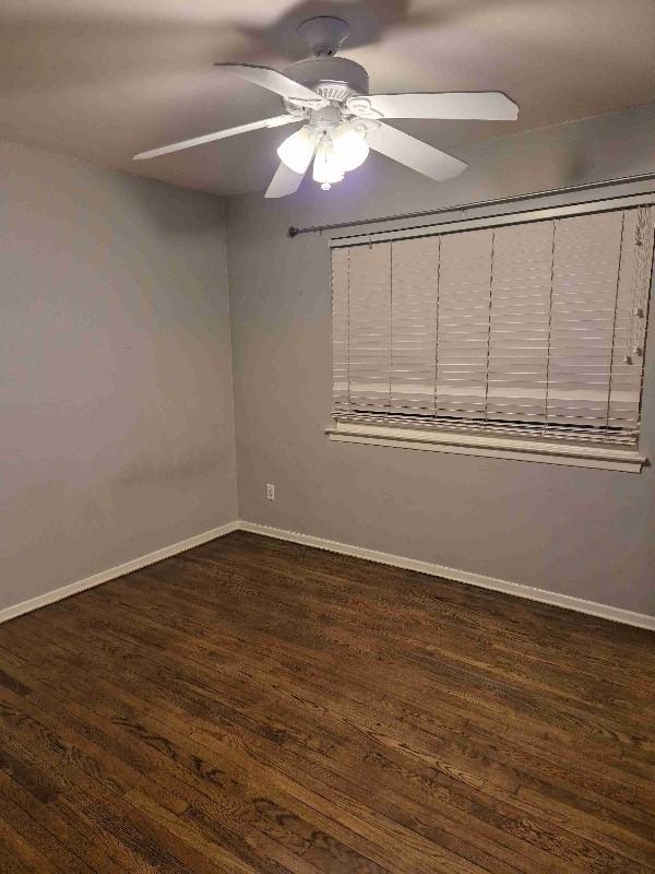 10801 Viking Ave - Photo 4 of 8