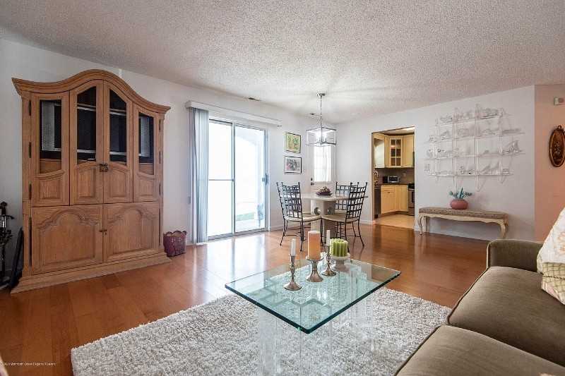 185 Tulip Ln - Photo 5 of 13