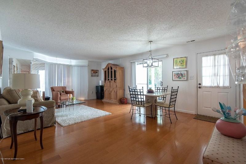 185 Tulip Ln - Photo 6 of 13