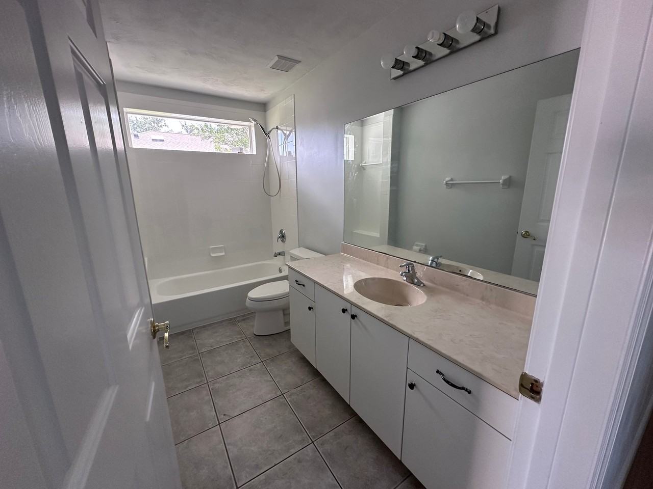 129 Grey Dapple Way - Photo 5 of 31