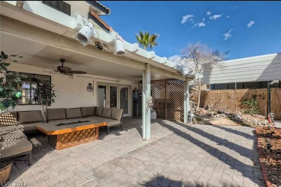 5709 Avenida Silla #4 - Photo 4 of 17