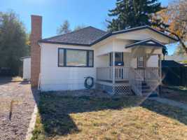 featured image of 215 Parker St