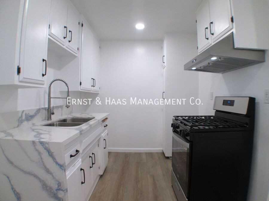 2223 E Spaulding St #07 - Photo 7 of 16