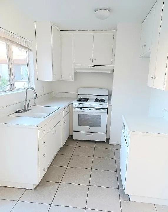 751 Upton Dr #2 - Photo 2 of 4