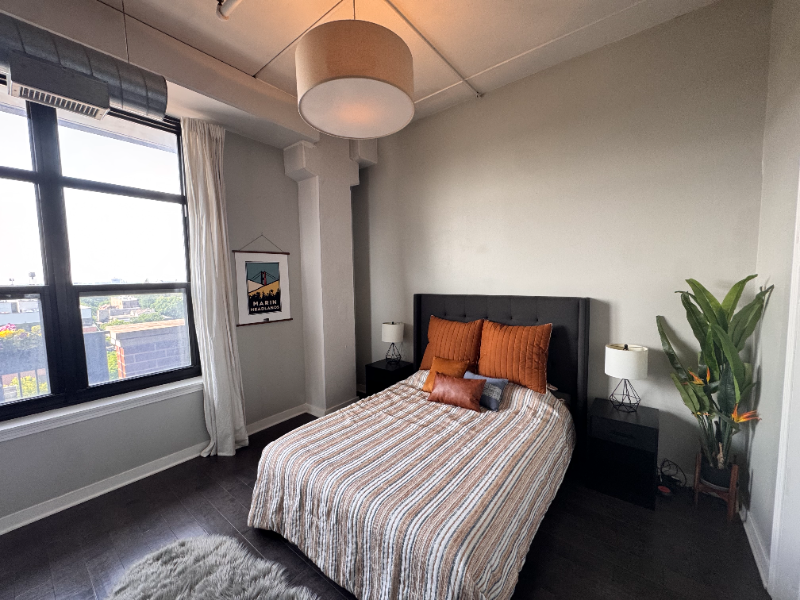 811 W 15th Pl #815 - Photo 4 of 15
