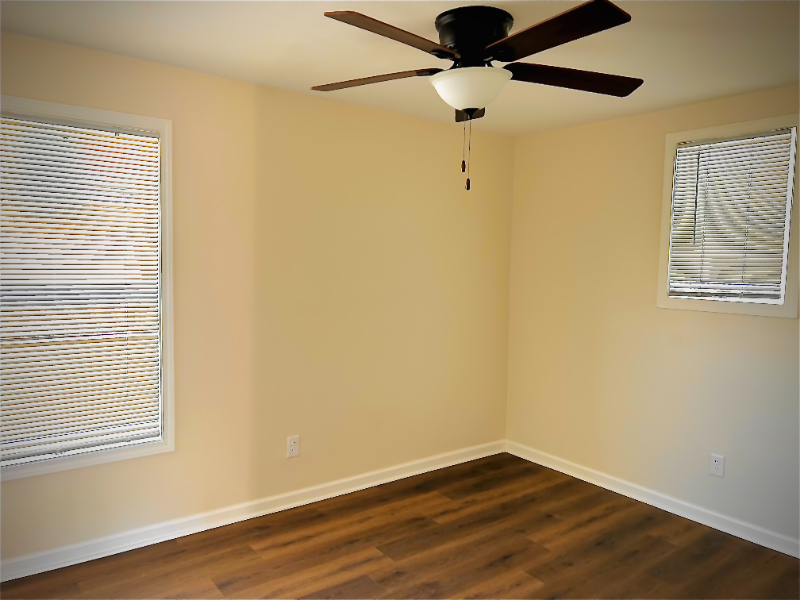 110 W Willow Dr #C - Photo 7 of 9