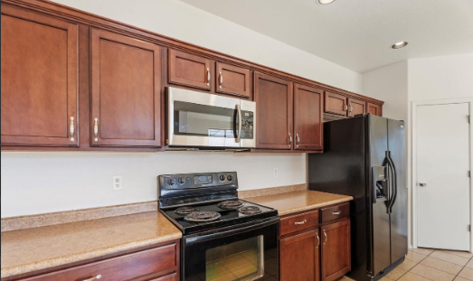 1441 N 80th Ln - Photo 3 of 12