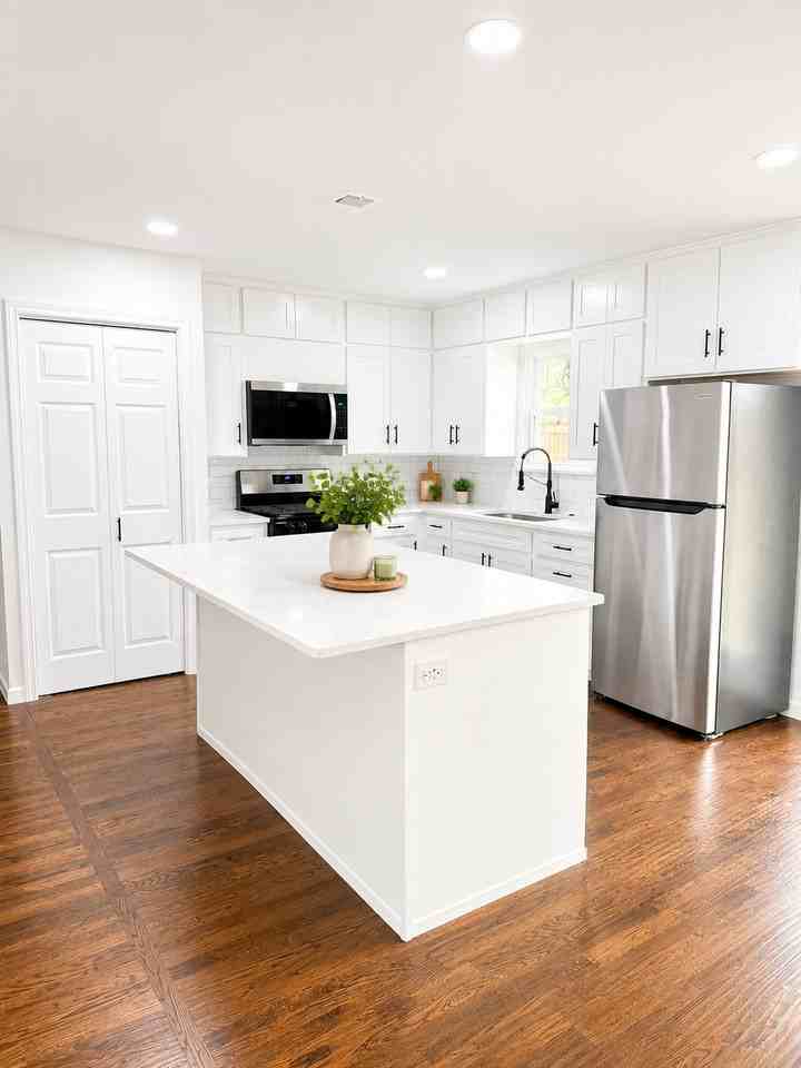 11215 Ulloa Ln - Photo 2 of 5