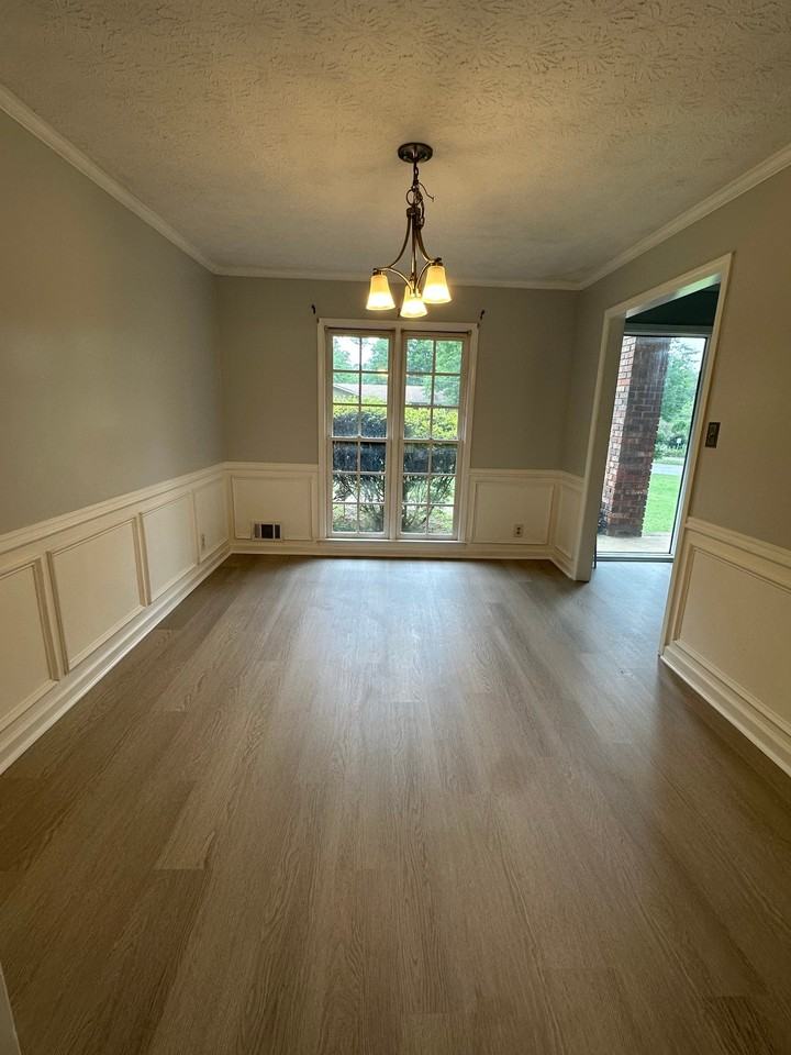 4304 Riverside Dr Sw - Photo 4 of 17