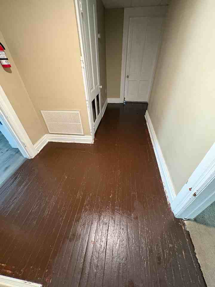21 Orange St #4 - Photo 4 of 11
