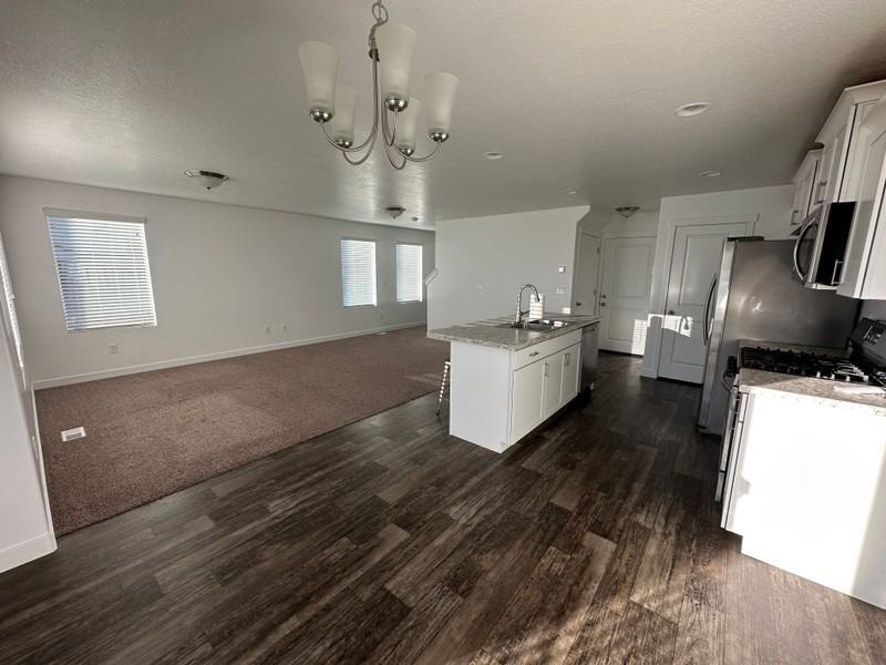 14957 S Pele Ln - Photo 3 of 13
