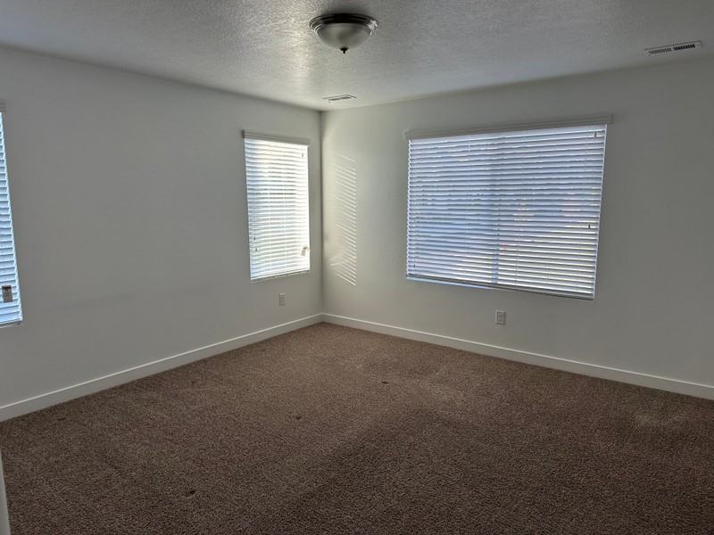 14957 S Pele Ln - Photo 5 of 13