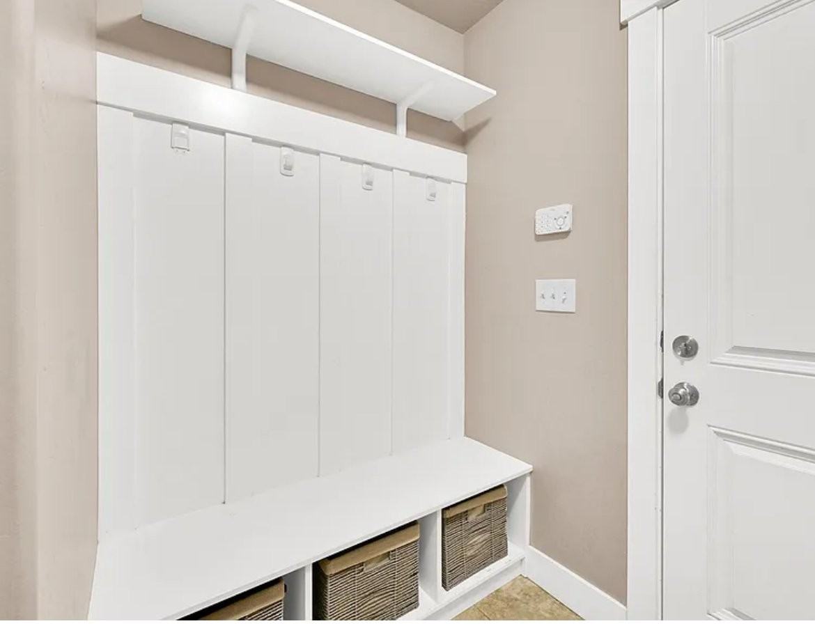 2681 E Clarkstone Dr - Photo 3 of 8