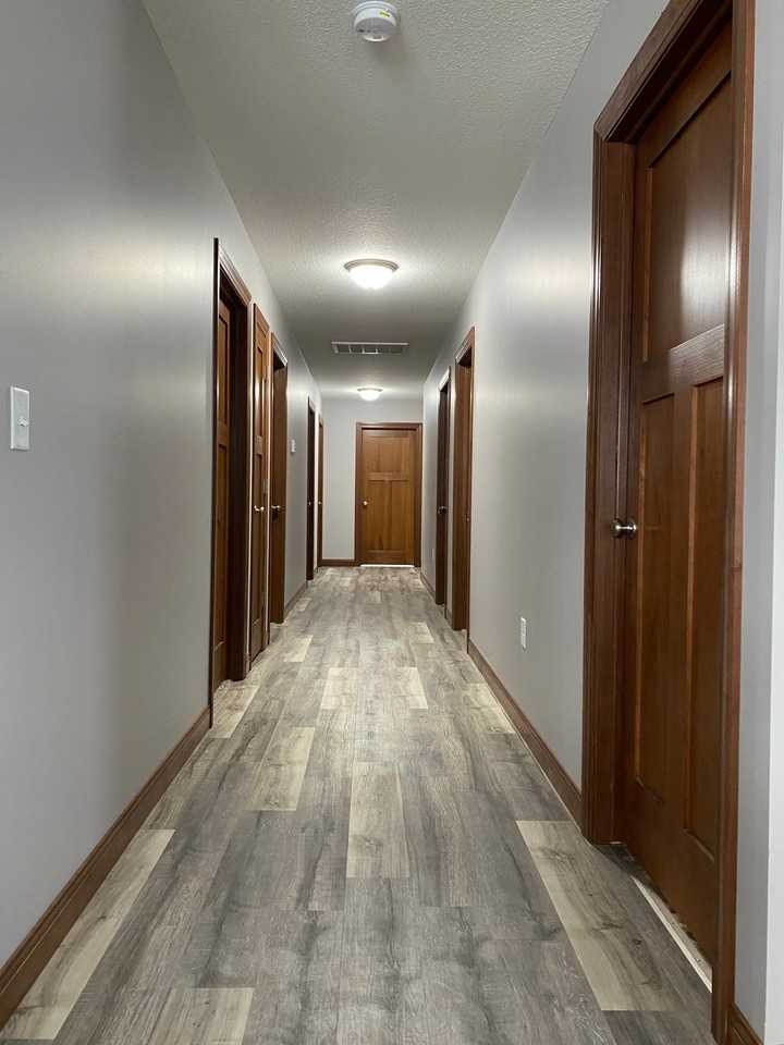 919 S Main St - Photo 6 of 12